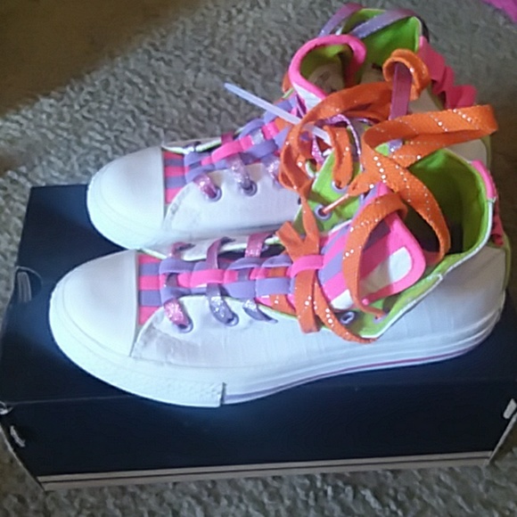 Converse Shoes - Picture 3 of 4